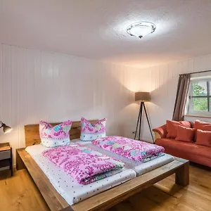 Zuhaus Am Ferienhaus