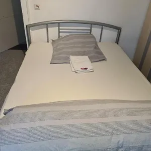 Privater Eingang Mit Fussbodenheizung Und Swimmingpoolblick - Ruhe Und Erholung Garantiert Troisdorf