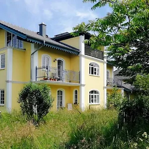 In Seenaher Künstlervilla In Gstadt Apartment